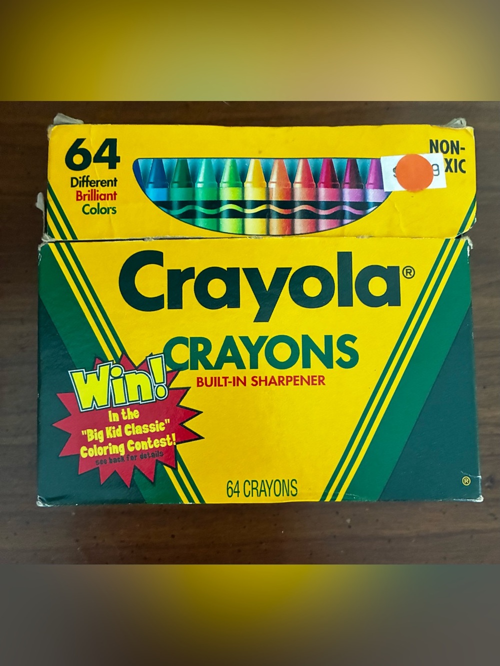 Vintage 1994 Crayola 64-Count Crayons with sharpener retired colors